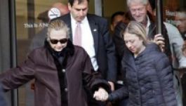 Hillary Clinton elhagyhatta a kórházat