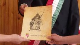 Semjén: 370 ezren kértek eddig magyar állampolgárságot