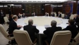 Az év „meccse”: IMF kontra Ponta-kormány