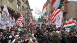 Nemzeti egységet indítványoz a Jobbik a magyar-románra