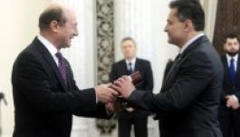 Az államfő kitüntette a Renault csoport vezetőit