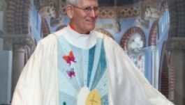 Tapsot kaptak a legtrendibb lelkészi palástok