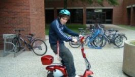 Életbe lépett hétvégétől a kétkerekűek új törvénye