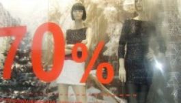 Hivatalosan is megkezdődött a szezonvégi kiárusítás