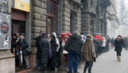 Közelharcot vívnak a nézők a pesti Nemzeti Színház jegyeiért