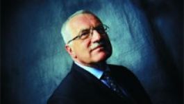 Hatszáz cseh polgármester tüntette el az elnök portréját