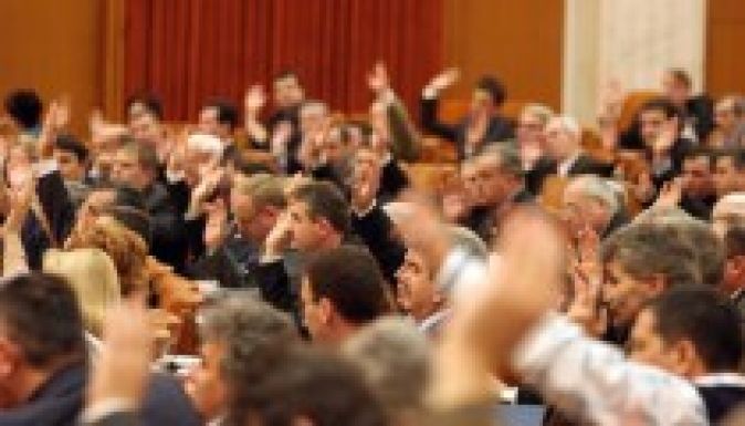 45 napig fellebbezhetnek a honatyák az ANI-döntés ellen