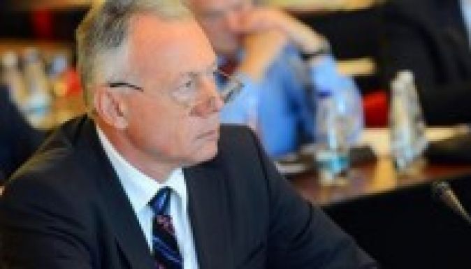 Borbély: veszélyes precedens lenne egy parlamenti nyilatkozat