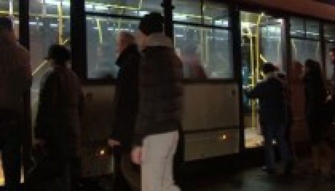 Ököllel büntette a jegyellenőr a kolozsvári potyázót