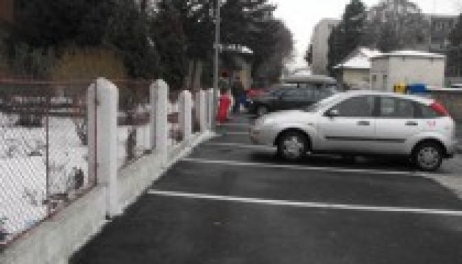 Véget vetnének a parkolási mizériának Marosvásárhelyen