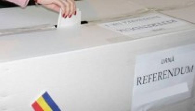 Alkotmánymódosítás: csökken a referendum érvényességi küszöbe