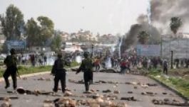 Zavargásokba torkollott Arafat Dzsaradát temetése