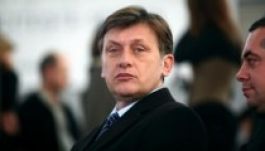 Munkához látott a parlamenti alkotmányozó bizottság