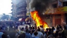 Már az elnöki palotánál támadnak a tüntetők Egyiptomban