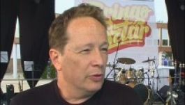 Geszti Pétert lopással vádolják