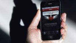 Lehet gyónni a telefonnak is, tükröt tart a bűnök elé