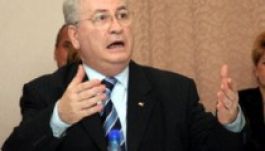 Puiu Hașotti szenátor élesen támadta Tőkés Lászlót