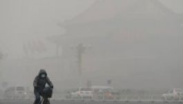 Egy nap Pekingben 21 szál cigi elpöfékelésével ér fel