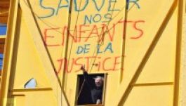 Lejött a daru tetejéről a fia láthatását kérő elvált francia apa