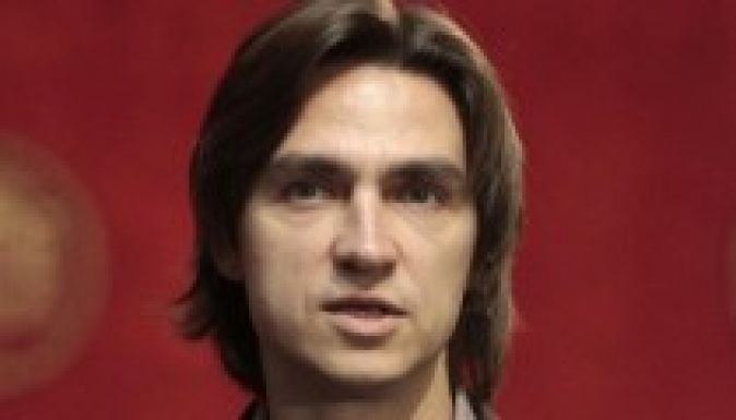 A színház egyik szólótáncosa öntött savat a főnöke arcába