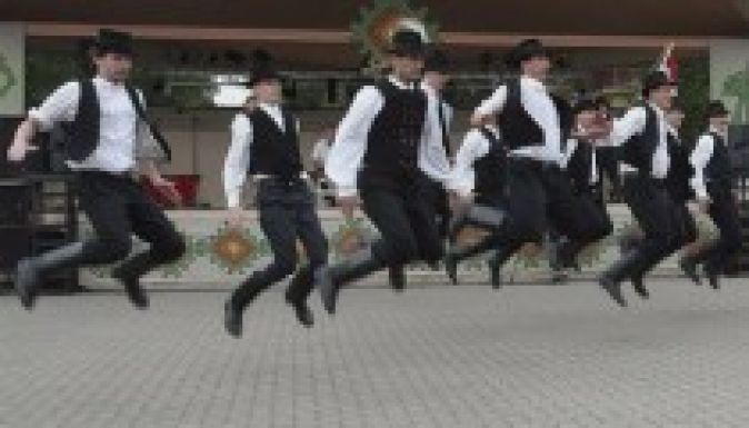 Első ízben tartottak Kalotaszegen legényes néptáncversenyt