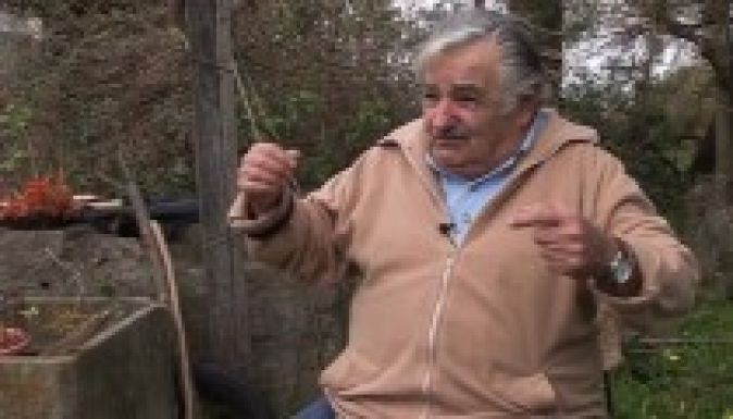 Facebook-sztár lett a világ legszegényebb elnöke