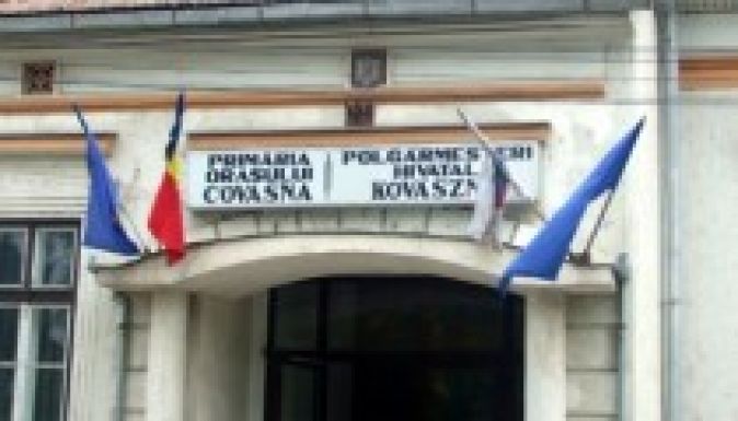 Kovásznán is lekerült a székely zászló a városházáról