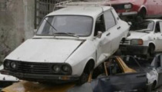 Ezerötszáz euró jár majd egy roncsautóért