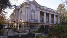 A kormány hétszáz állami protokollingatlant ad el