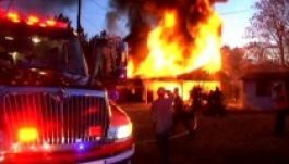 Felgyújtott egy kígyót, a hüllő pedig felgyújtotta a házát