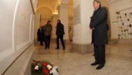 Hagi ellátogatott Puskás Ferenc sírjához