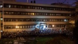 Az alkotmánymódosítás ellen tüntettek több ezren Budapesten