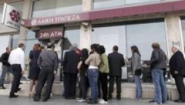 Betétesek rohamozták meg vasárnap a ciprusi bankokat