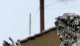 Keddtől leshetik a hívek a vatikáni fehér füstöt 