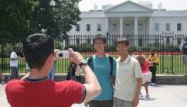 Turistákon spórolna a Fehér Ház