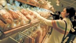 Júliustól kilenc százalékra csökken a kenyér áfája