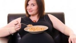 Magzatkorban keresendő az egészségtelen ételek utáni vágy oka