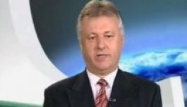 Szaniszló Ferenc visszaadja a Táncsics-díjat