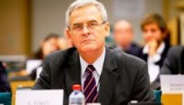 Bepereli Victor Ponta kormányfőt Tőkés László