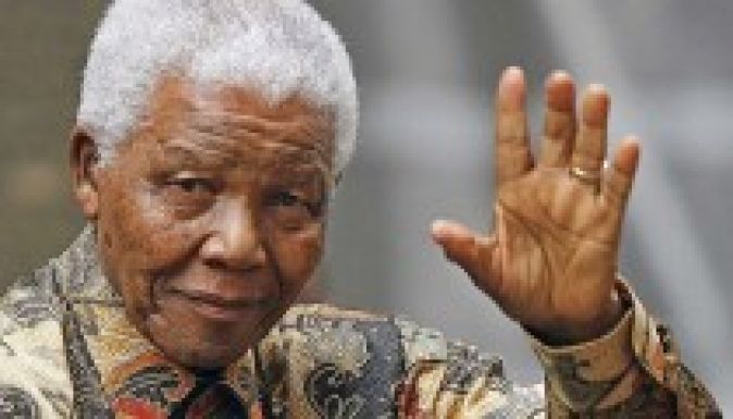 Kiengedték a kórházból a 94 éves Nelson Mandelát