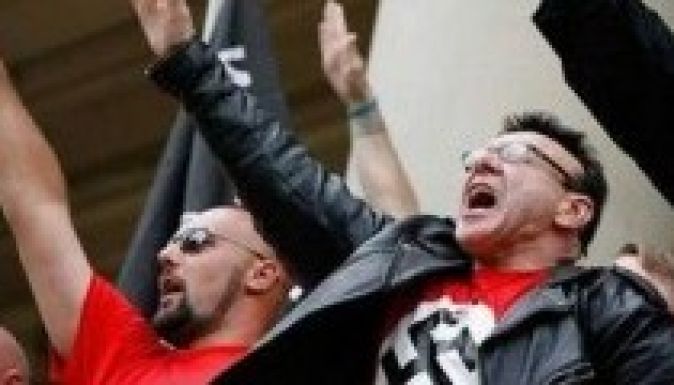 Hatszáz tanú a német neonácik perében