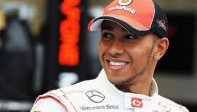 Hamilton indulhat az első rajtkockából a Kínai Nagydíjon