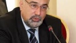 KISEBBSÉGBEN: Varujan Vosganian: Suttogások könyve