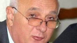 Sokkolóan nagy fizetések az állami intézményeknél