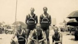 Hózentrógerben mentik a fuldoklókat idén a román vízimentők