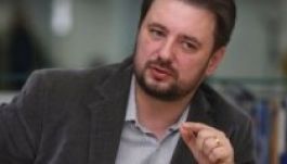 Pîrvulescu: szükséges lehet az alkotmány egyes cikkelyének módosítása