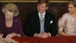 Beatrix királynő lemondott, Vilmos Sándor az új holland uralkodó