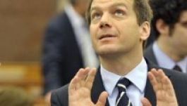 Bajnai: nem lehet jogot visszavenni a határon túliaktól