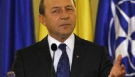 Băsescu kiállt Ponta mellett  a főügyészek ügyében