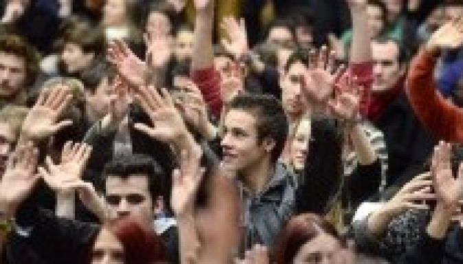 Háromévi ösztöndíjra pályázhatnak mesteris és doktori hallgatók